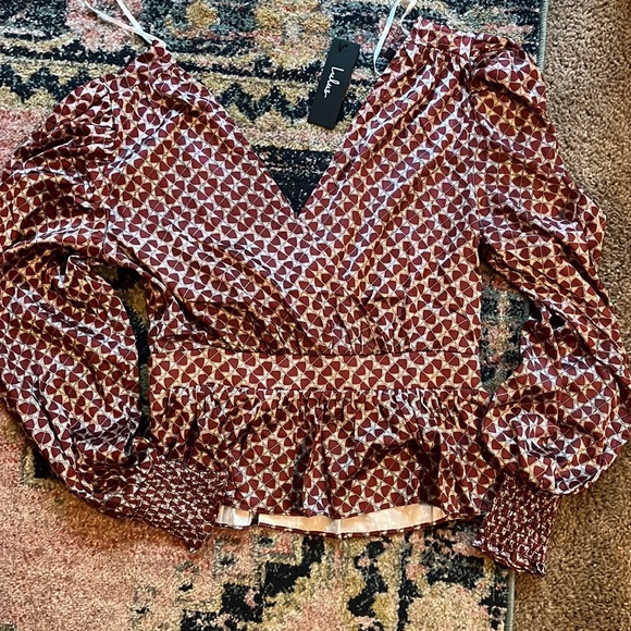Lulus Long Sleeve Geometric Print Peplum Top NWT - Picture 4 of 6